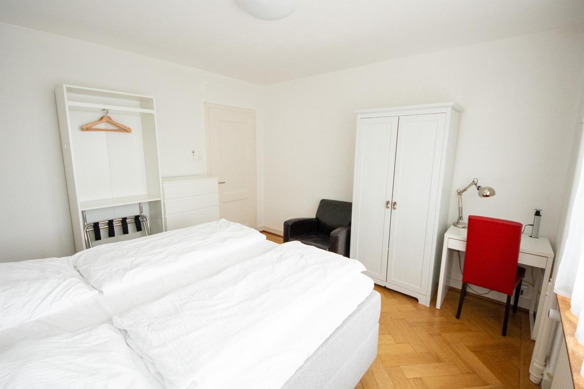 Luegete 28, Witikon Apartments Zürich Buitenkant foto